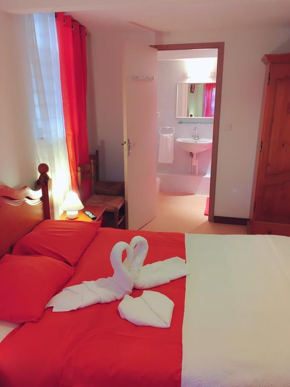 Gite Les Cariolettes Font-Romeu-Odeillo-Via ภายนอก รูปภาพ
